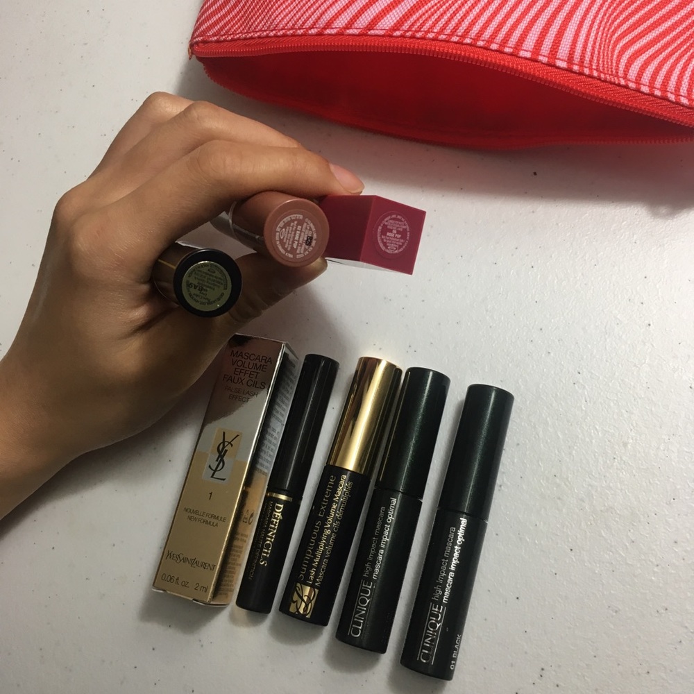 Lipsticks and mascara samples